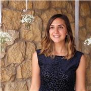 Ofereixo classes de repàs i d'estudi a alumnat de primària per tal de potenciar les seves habilitats i coneixements